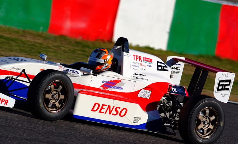 鈴鹿クラブマン最終戦S-FJ決勝: 決勝3位は山下健太