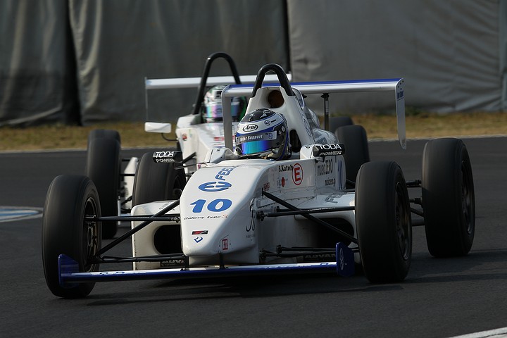 鈴鹿クラブマンレース第1戦: SF-J決勝2位は加藤智（FEEL東京R&D10VTODA制動屋）