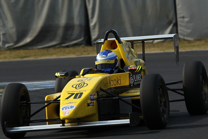 鈴鹿クラブマンレース第1戦: SF-J優勝は宇井健剛（PLANEX　Team　Naoki10V）