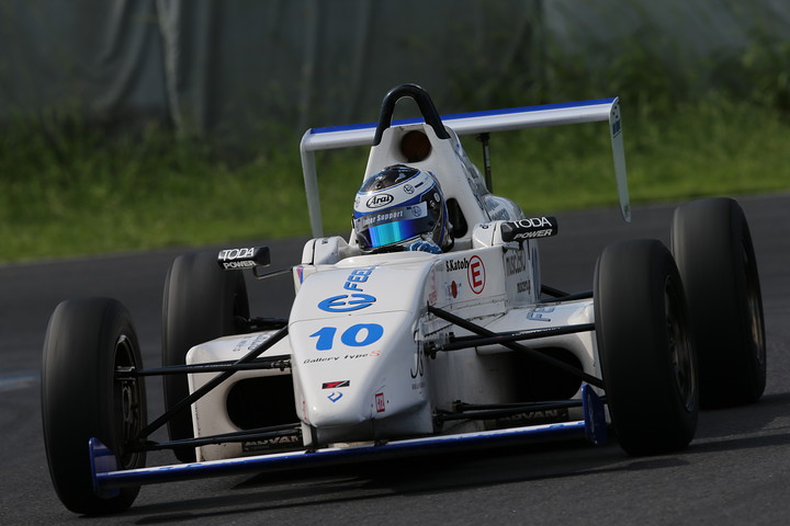 S-FJ鈴鹿クラブマンレース第5戦: 優勝は加藤智