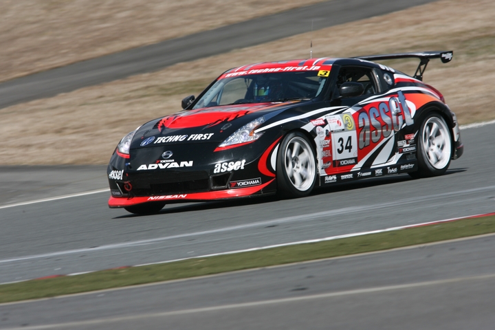 ST-3クラス優勝はassetテクノZ34（佐々木雅弘／ 前嶋秀司組）