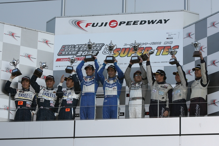 ST-1クラスの暫定表彰式