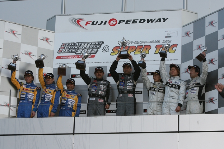 ST-4クラスの暫定表彰式