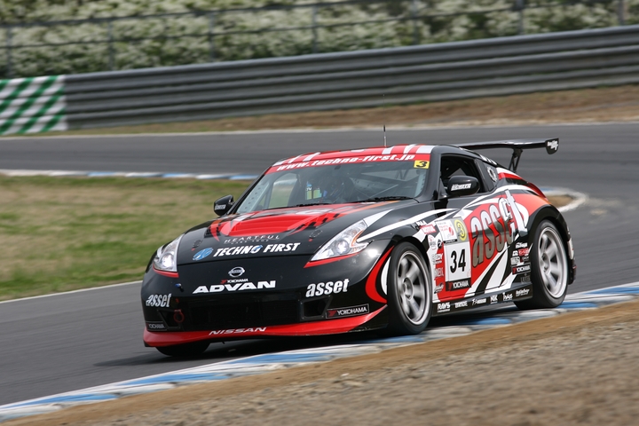 ST-3クラス優勝はassetテクノZ34（佐々木雅弘／前嶋秀司組）