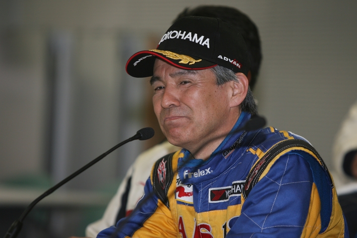 決勝記者会見: ST-4クラス優勝の浅野武夫（コスモソニックFK・ings DC5）