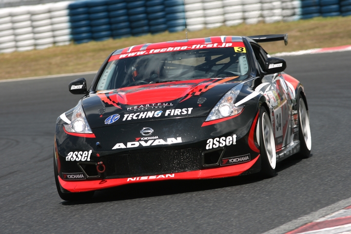 フリー走行:  ST-3クラストップタイムはasset テクノ Z34（佐々木雅弘／前嶋秀司組）