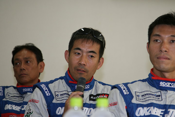 予選記者会見: ST-3クラスPPの小松一臣／杉林健一／増田芳信（岡部自動車マイロード協新計測RX-7）