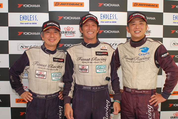 決勝記者会見: ST-1クラス優勝の堀主知ロバート／佐藤茂／岡本武之（Faust Racing Team）