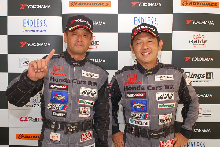 決勝記者会見: ST-4クラス優勝の塩谷烈州／太田侑弥（ホンダカーズ東京 SUNOCOインテグラ）