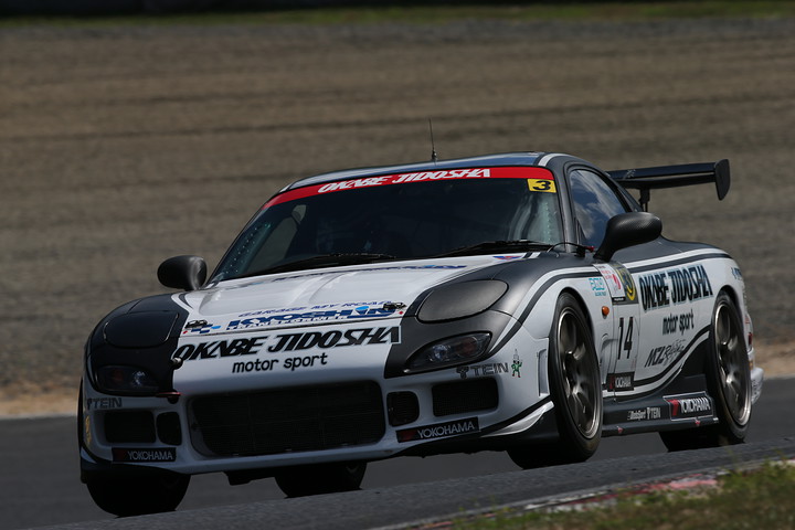 No.14 岡部自動車マイロード協新計測RX-7（小松一臣／杉林健一／増田芳信組）