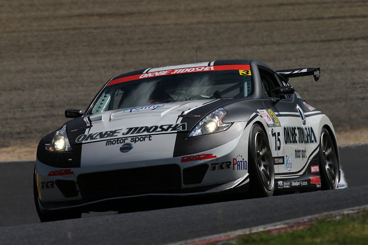 No.15 岡部自動車DIXCELチームテツヤZ34（長島正明／田中徹／田中哲也組）