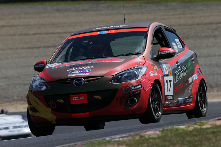 No.17 DIXCELアラゴスタ・NOPROデミオ（野上敏彦／小原健一／野上達也組）