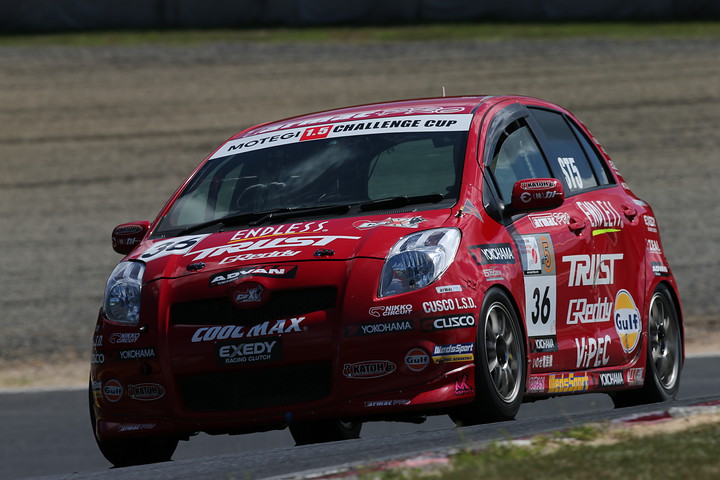 No.36 エンドレス アドバン トラスト ヴィッツ（添田正／岩谷昇／井尻薫組）