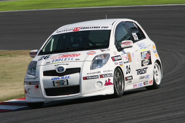 第1レース: ST-5クラス優勝はエンドレス アドバン Cyber Formula SINヴィッツ（山本幸彦／いとうりな組）