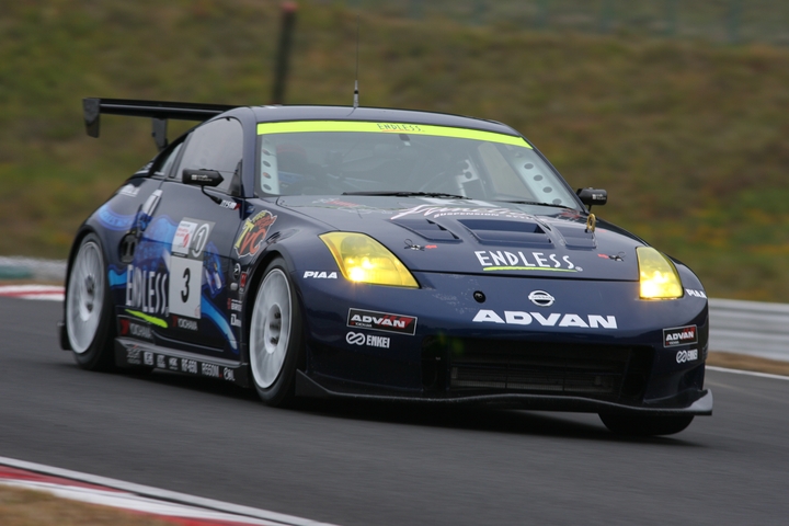 ST-1クラスのポールポジションはENDLESS･ADVAN･380RS-C（峰尾恭輔／谷口行規／高木真一組）