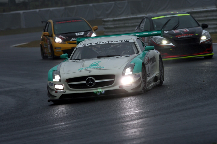 総合2位GT3クラス2位はPETRONAS SYNTIUM SLS AMG GT3（谷口信輝／ドミニク・アン／ファリーク・ハイルマン組）