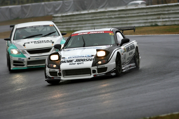 総合6位ST-3クラス優勝は岡部自動車マイロード協新計測RX-7（小松一臣／杉林健一／増田芳信組）