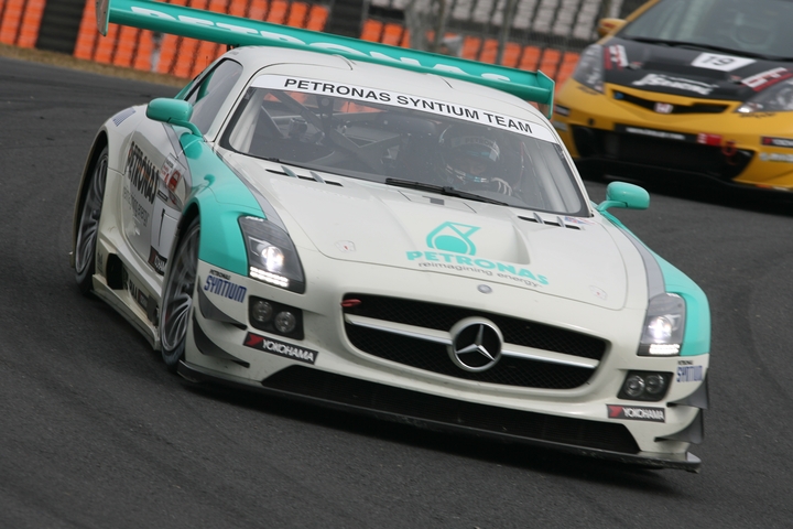 ウォームアップ走行: GT3クラストップタイムはPETRONAS SYNTIUM SLS AMG GT3（谷口信輝／ドミニク・アン／ファリーク・ハイルマン組）