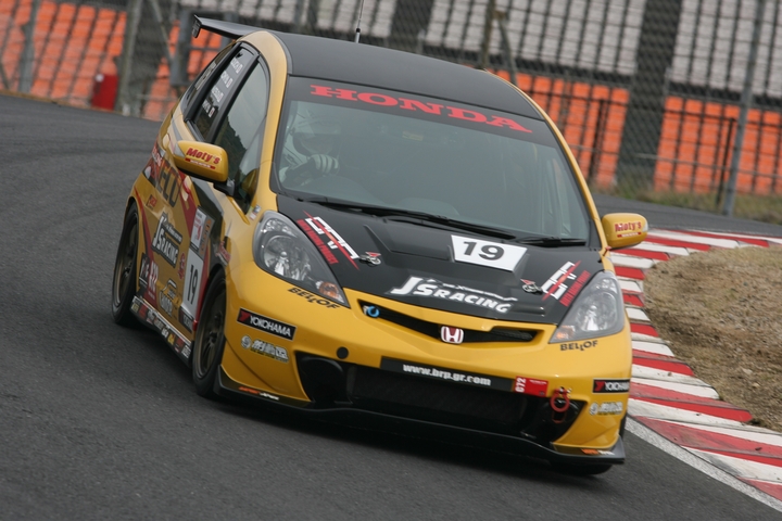 ウォームアップ走行: ST-5クラストップタイムはBRP☆HYPER ECU C72制動屋J'Sフィット（奥村浩一／松田智也／西田公也組）