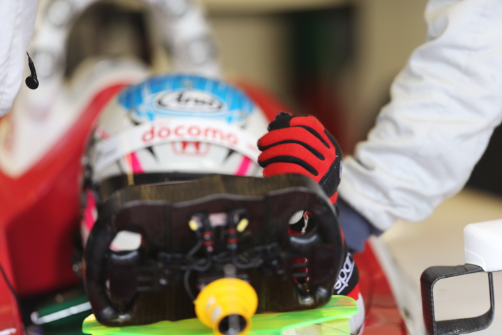 伊沢拓也（DOCOMO TEAM DANDELION RACING）