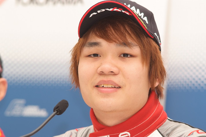 決勝記者会見: Nクラス2位のナニン・インドラ・パユーング（トムススピリット）