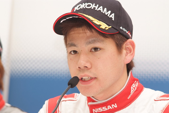 決勝記者会見: Nクラス優勝の高星明誠（NDDP）