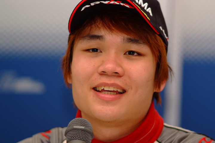 決勝記者会見: Nクラス決勝2位のナニン・インドラ・パユーング（トムススピリット）