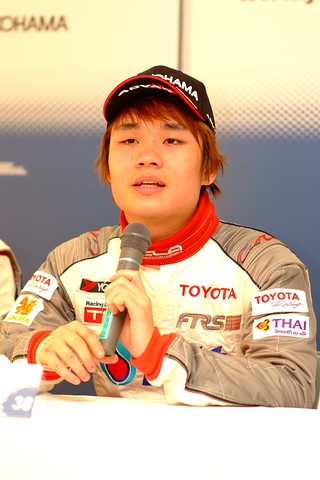 決勝記者会見: Nクラス決勝2位のナニン・インドラ・パユーング（トムススピリット）