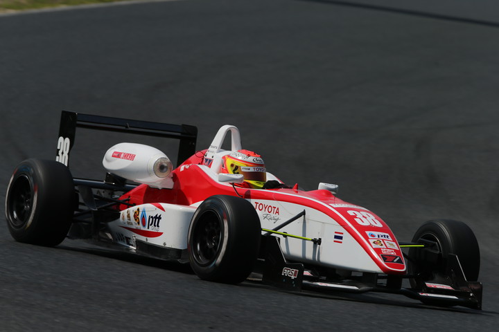 Nクラス決勝3位はナニン・インドラ・パユーング（トムススピリット）