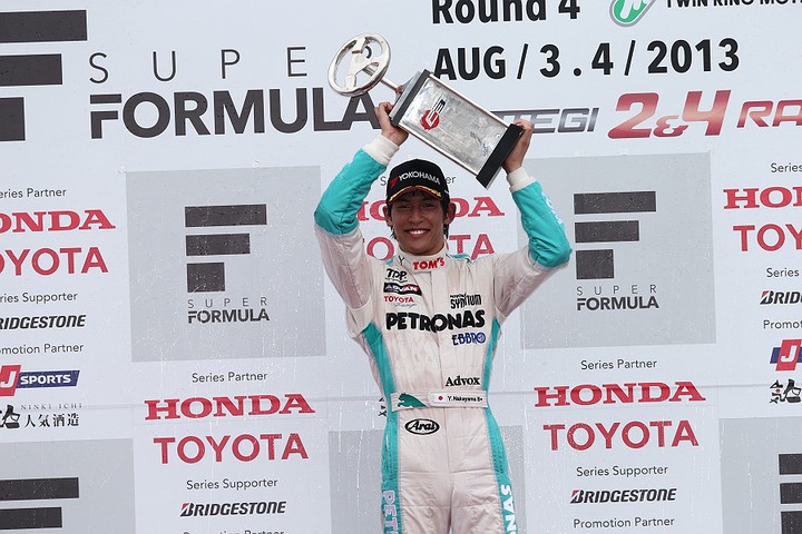 表彰式: 中山雄一（トムス）