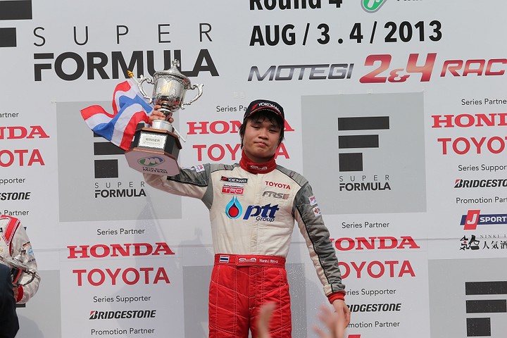 Nクラス表彰式: ナニン・インドラ・パユーング（トムススピリット）