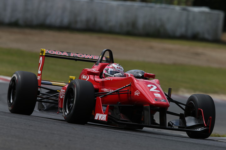 公式予選: 2位は野尻智紀（戸田）