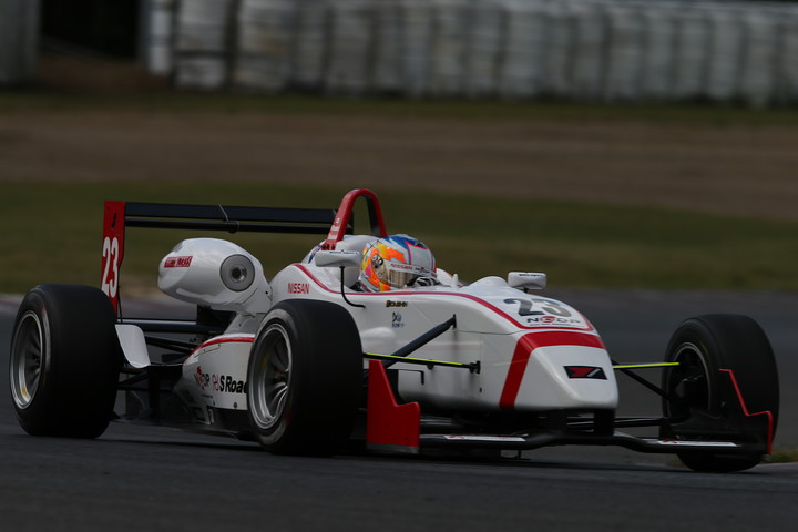 公式予選: Nクラスポールポジションは高星明誠（NDDP）