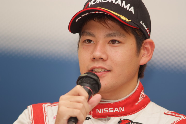 決勝記者会見: Nクラス2位の高星明誠（NDDP）