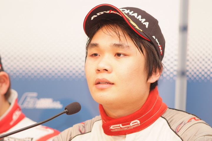 決勝記者会見: Nクラス優勝のナニン・インドラ・パユーング（トムス・スピリット）