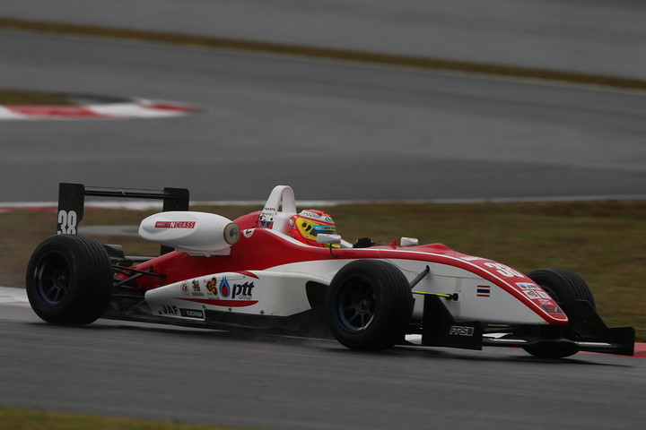 Nクラス決勝2位はナニン・インドラ・パユーング（トムススピリット）