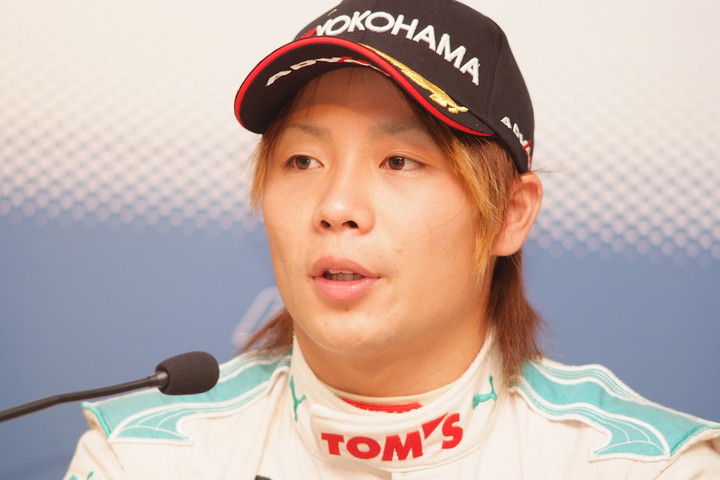 決勝記者会見: 2位の勝田貴元（トムス）