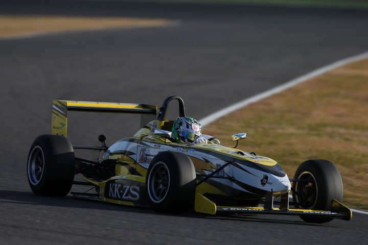 日本一決定戦: ポールポジションは石川京侍（Rn-sports☆ミストKK-ZS）