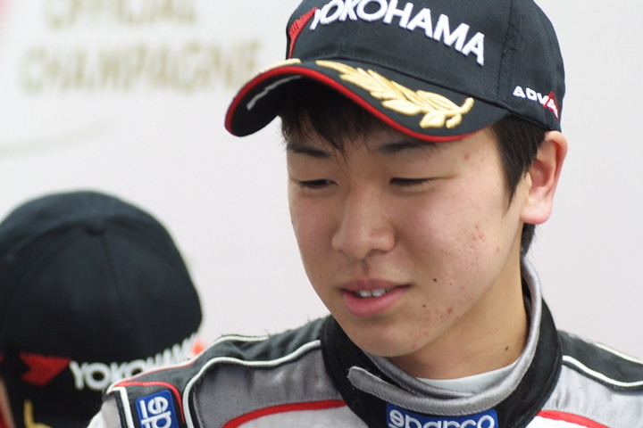 日本一決定戦: 2位の河野駿佑（RS Fine 10V）