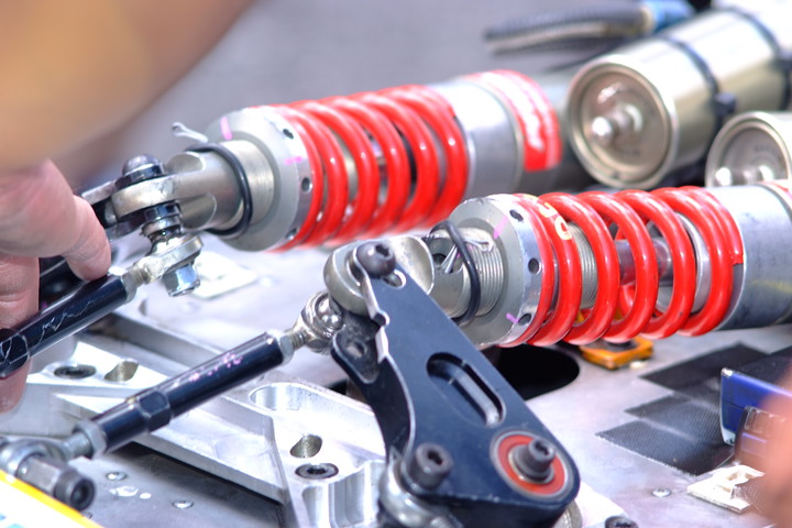 ダンパー／スプリング