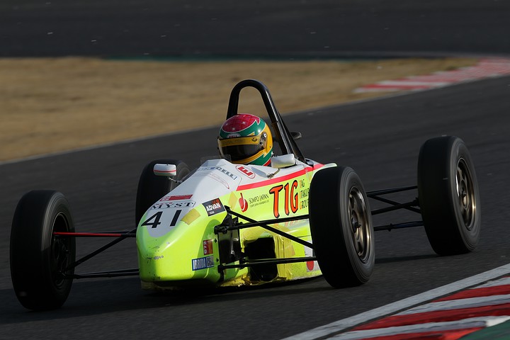 優勝は加藤洋一（三重サンスターオートFJ1600ミストSK02 YH）