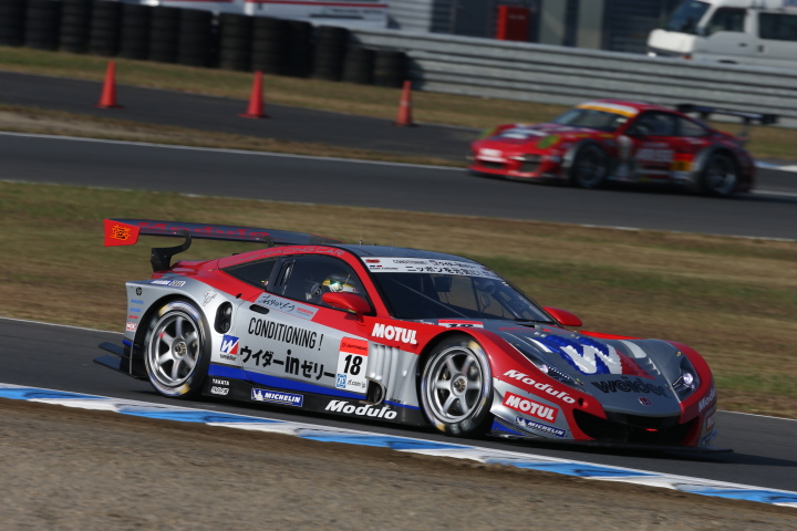 公式練習: 山本尚貴／フレデリック・マコヴィッキィ組（GT500:ウイダー モデューロ HSV-010）