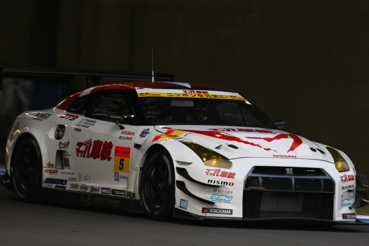 公式練習: 玉中哲二／山下潤一郎組（GT300:マッハGoGoGo車検 GT-R）