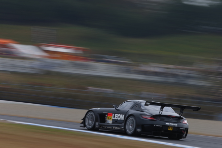 公式練習: 黒澤治樹／黒澤翼組（GT300:LEON SLS）