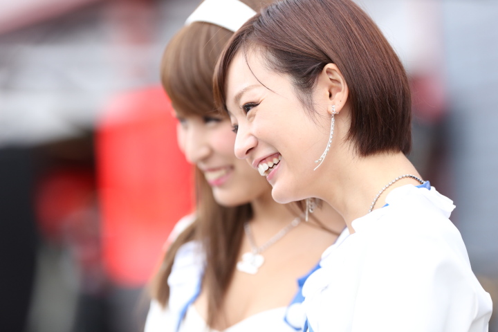 ピットウォーク: レースクイーン