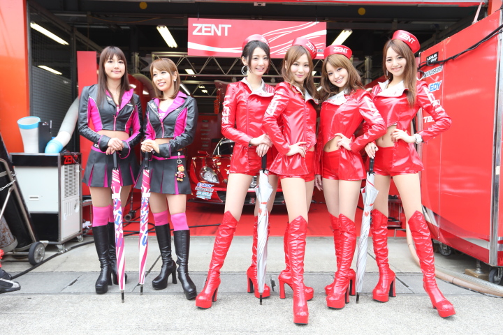 ピットウォーク: レースクイーン