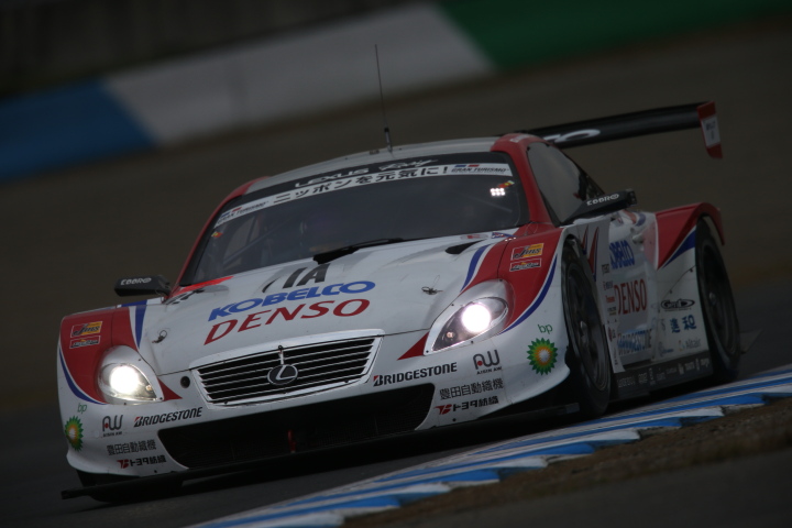 ノックアウト予選Q2: 石浦宏明（GT500:DENSO KOBELCO SC430）