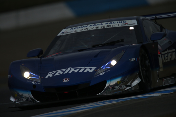 ノックアウト予選Q2: 塚越広大（GT500:KEIHIN HSV-010）