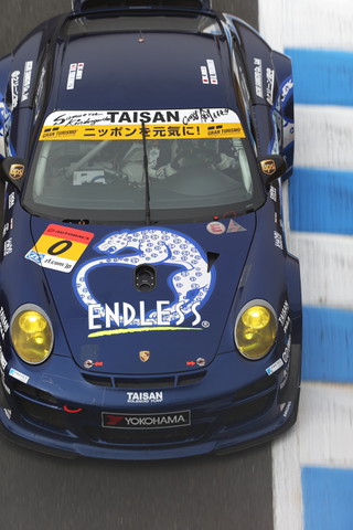フリー走行: 峰尾恭輔／横溝直輝組（GT300:ENDLESS TAISAN PORSCE）