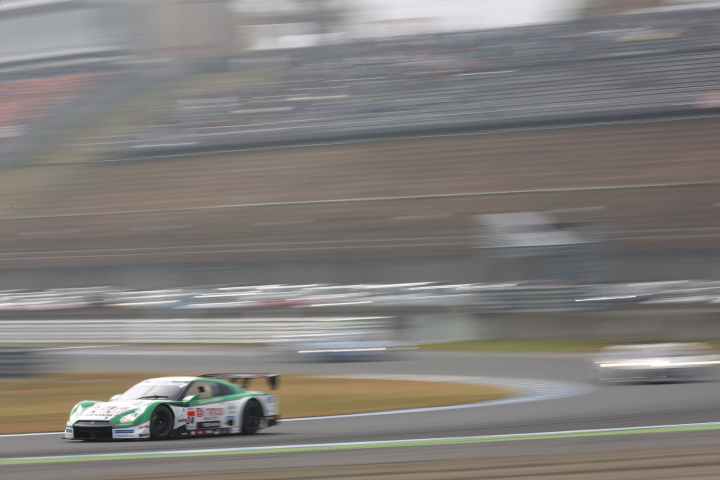 サーキットサファリ: 安田裕信／ミハエル・クルム組（GT500:D'station ADVAN GT-R）